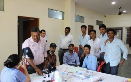 पुलिस रेडियो ट्रेनिंग स्कूरल इंदौर में निःशुल्क चिकित्सा शिविर