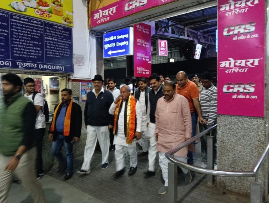 मध्यप्रदेश विधानसभा के अध्यक्ष एवं पूर्व केंद्रीय मंत्री  नरेंद्रसिंह तोमर इंदौर में