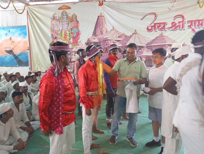 केंद्रीय जेल इंदौर में फाग बसंत महोत्सव मनाया गया।