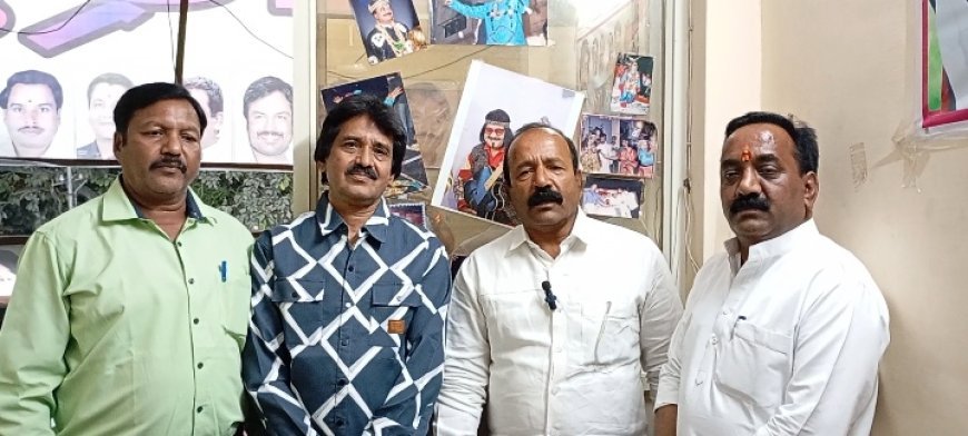 हिन्द मालवा के तत्वाधान में अ.भा. "बजरबट्टु" हास्य कवि सम्मेलन एवं भव्य "शोभा यात्रा