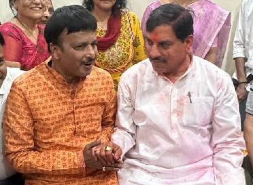 अग्रवाल समाज इंदौर फाउंडेशन द्वारा 1 से 13 अप्रैल तक आयोजित अग्रवाल प्रीमियर लीग-25 (एपीएल) में क्रिकेट