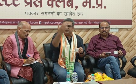 देश औरंगजेब की कब्र जैसे प्रोपोगंडा में उलझा रहे ताकि मूल मुद्दे पर ध्यान न जाए : डॉ. पीयूष जोशी