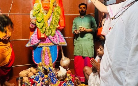 विद्याधाम पर हनुमान जयंती में जुटा भक्तोंका मेला, लगाया चने-टिक्कड़ का भोग