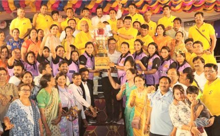 अग्रवाल प्रीमियर लीग-25 की महिला टीमों में महू क्वींस बनी विजेता, राधिका चैलेंजर रही रनरअप