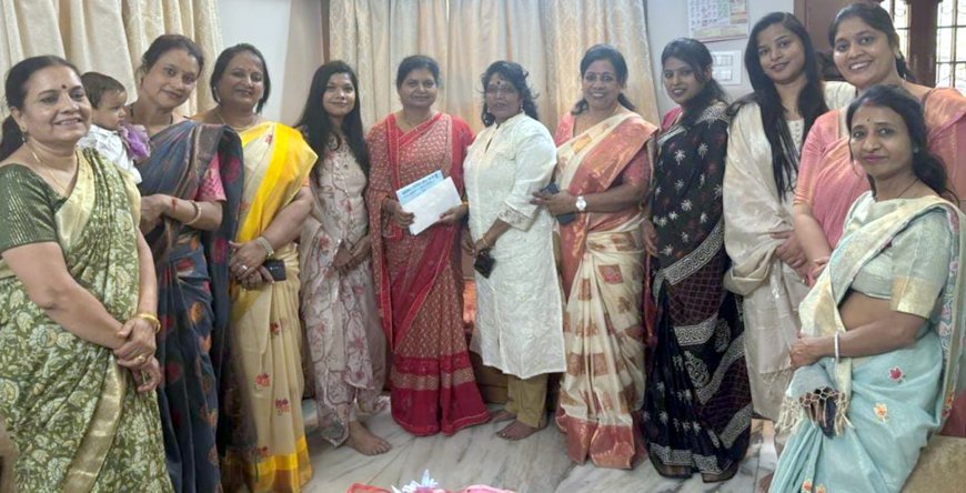 मुख्यमंत्री की पत्नी श्रीमती सीमा यादव को एपीएल-25 में इंदौर आने का न्यौता दिया