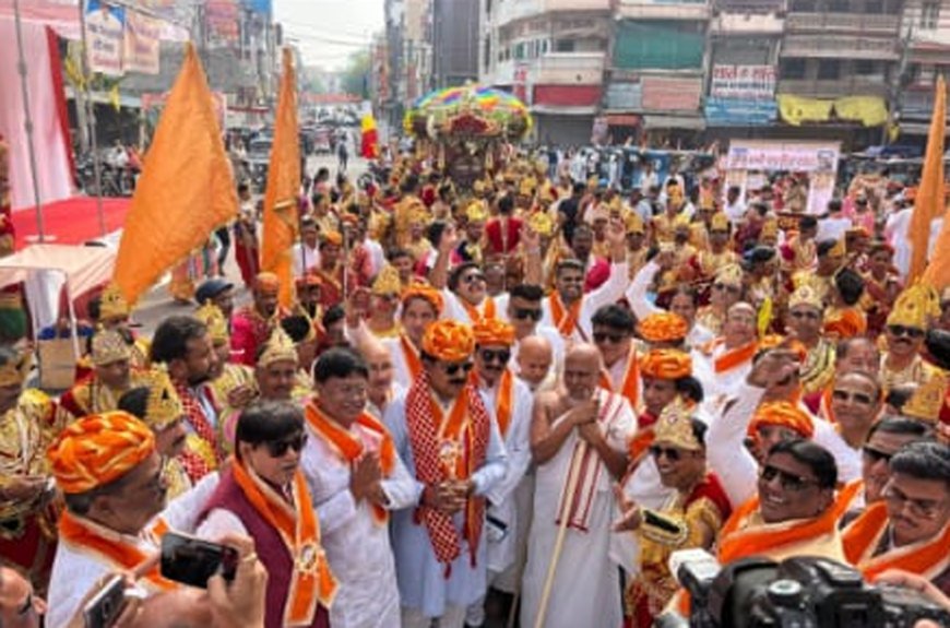 वैश्य महासम्मेलन द्वारा जैन समाज के दोनों जुलूसों का भव्य स्वागत 