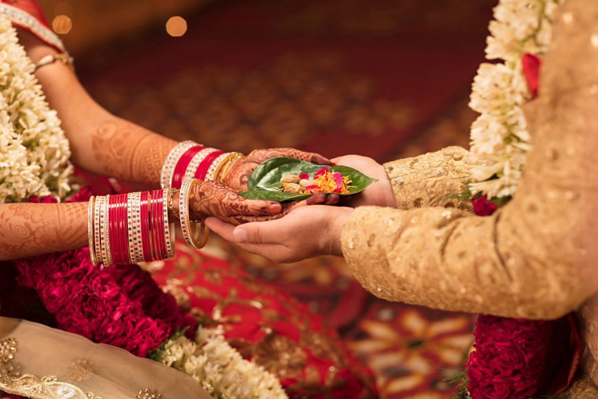 अनन्य-बंधन-  अपने विवाह की 25वीं वर्षगांठ के साथ 18 जोड़ों का विवाह समारोह