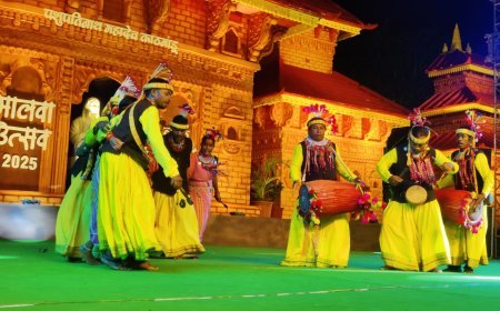 वैरा नाच्यम, नौरता, बैगा करमा कर्मासेला, राठवा, तलवार रास, 10 अवतार वर्णन एवं कत्थक से सजी शाम