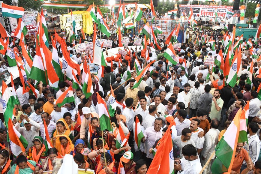 हर तरफ हुआ भारत माता की जय और वंदेमातरम् का उदघोष, - समाज के हर धर्म, हर जाति, हर वर्ग ने दिखाई अपनी राष्ट्रभक्ति की झलक
