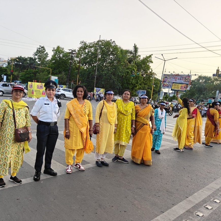 लोकमाता अहिल्याबाई त्रिशताब्दी समारोह समिति के द्वारा आज इन्दौर शहर के 34 चौराहों पर मातृशक्ति ने सायं 5:00 से 7:00 के बीच यातायात प्रबंधन में सहयोग किया।