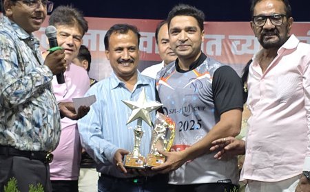 इंदौर चांदी सोना जवाहर व्यापारी एसोसिएशन द्वारा एस पी एल 3 सीरीज क्रिकेट का मैच फाइनल आज रात्रि को प्लेटिनीयम इलेवन एवं टोपाज इलेवन के मध्य होगा