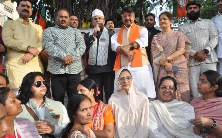 देवी अहिल्याबाई पर डाक टिकट, स्मारक सिक्का और टर्मिनल का नाम किए जाने पर भाजपा ने मनाया जश्न