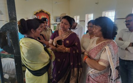 केंद्रीय जेल इंदौर में राष्ट्रीय महिला आयोग की सदस्य डॉक्टर अर्चना मजूमदार का निरीक्षण