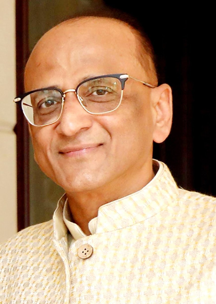 समाजसेवी एवं उद्योगपति विनोद अग्रवाल के जन्मदिन पर शहर में पहली बार तीन दिनों में 14 स्थानों पर रक्तदान शिविर, पांच हजार पौधे रोपेंगे