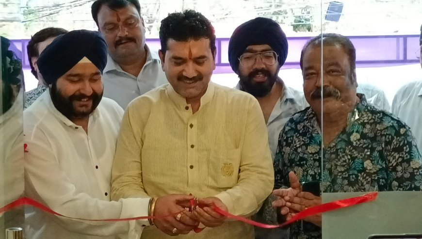 कानपुर की प्रतिष्ठित बुक माई हॉलीडे प्राइवेट लिमिटेड अब इंदौर में भी हुआ भव्य शुभारंभ