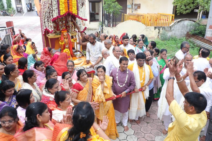 जय जगन्नाथ जय जगन्नाथ जगत पसारे हाथ