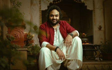 इंदौर के पायलट से रेस्टोरेंटियर और फिर गायक बने अविनाश गुप्ता अपने ऑल इंडिया टूर पर ला रहे हैं कैसेट और सीडी का सुनहरा दौर