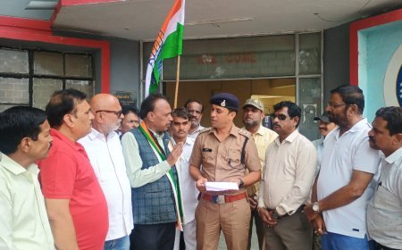 इंदौर शहर कांग्रेस कमेटी द्वारा बिगड़ती यातायात व जाम की व्यवस्था को सुधारने के साथ ही 10 नये यातायात थाने खोलें