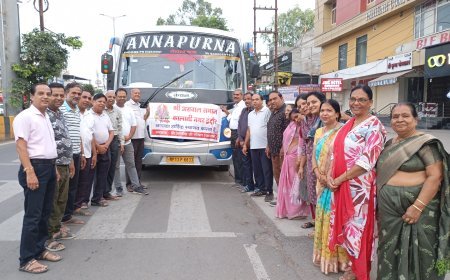 श्री अग्रवाल समाज कलानी नगर की धार्मिक यात्रा सलकनपुर व नेमावर के लिए रवाना हुए