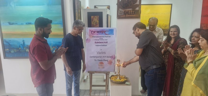 बारिश में भीगी मिट्टी की खुशबू और रंगों की तुकबंदी