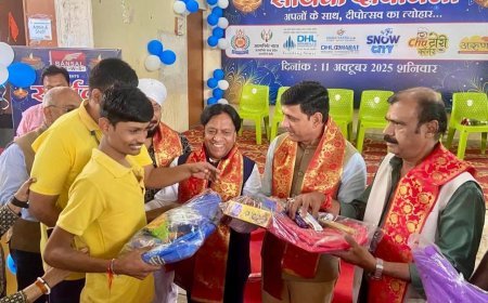 संस्था ’अरुणाभ’ के दिव्यांग बच्चों के बीच महापौर  एवं समाजसेवियों ने मनाई सार्थक दीपावली