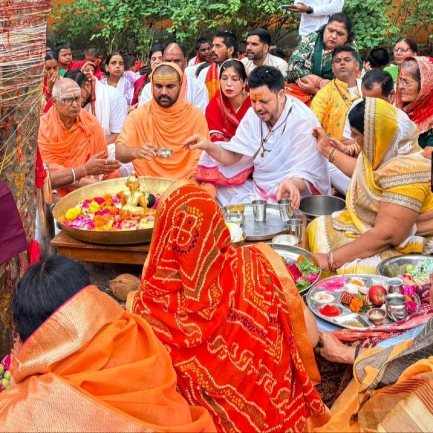 श्रीविद्याधाम पर आंवले के वृक्ष के नीचे हरि-विष्णु का पूजन