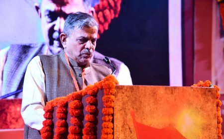 सरकार्यवाह  दत्तात्रेय  होसबाले का इन्दौर मे गृह संपर्क