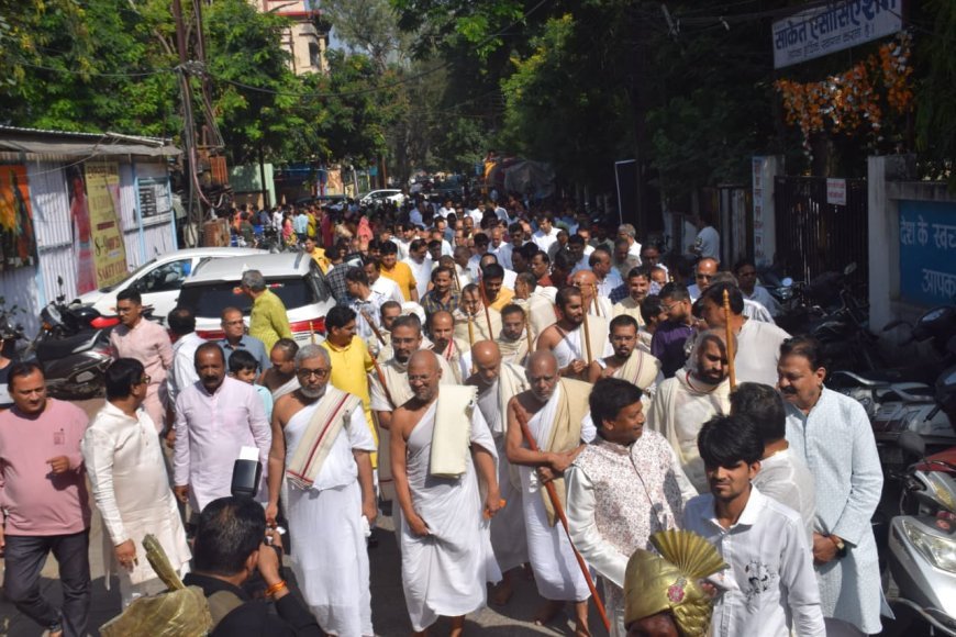 अपने मन, आचार-विचार और चरित्र में सकारात्मक बदलाव ला करअपने राष्ट्र, समाज, संस्कृति और परिवार को सद्गुणों से भरपूर बनाएं