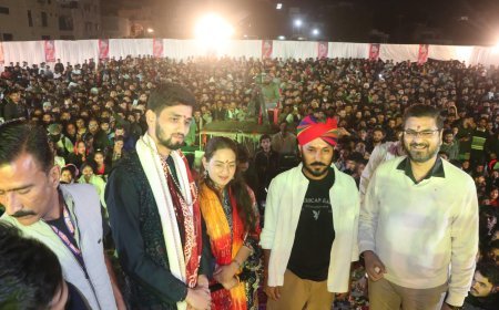 छोटू सिंह रावना की भजन संध्या में श्याम नाम की अविरल धारा, ठंड के बावजूद उमड़े हजारों भक्त