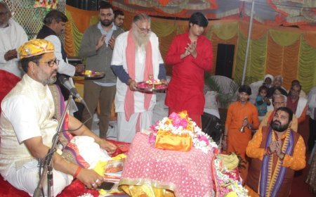 यदि बाल्यकाल से ही भक्ति के संस्कार मिलें, तो वृद्धावस्था संवर जाएगी - : पं. शास्त्री