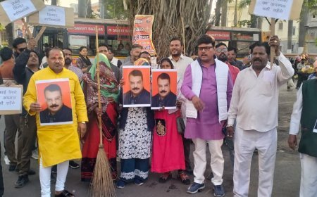 उमंग सिंगार के बयान के विरोध में सफाई कर्मी काली पट्टी बांधकर करेंगे कार्य,