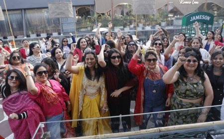 लव यू जिन्दगी श्रृंखला में महिला प्रकोष्ठ अग्रवाल समाज की 100 से  अधिक सखियों ने रंगारंग मस्ती के बीच लिए नए वर्ष में नए संकल्प