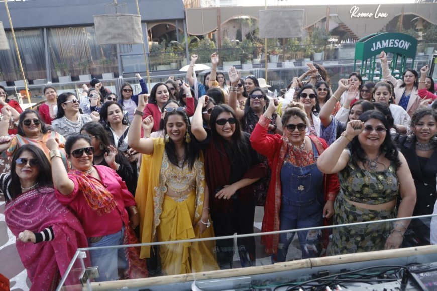 लव यू जिन्दगी श्रृंखला में महिला प्रकोष्ठ अग्रवाल समाज की 100 से  अधिक सखियों ने रंगारंग मस्ती के बीच लिए नए वर्ष में नए संकल्प