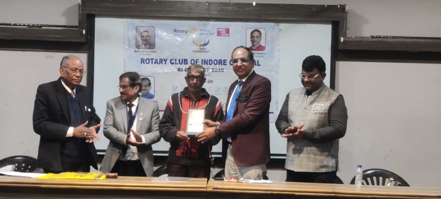 वरिष्ठ पत्रकार प्रवीण जोशी को रोटरी क्लब ने सम्मानित किया*