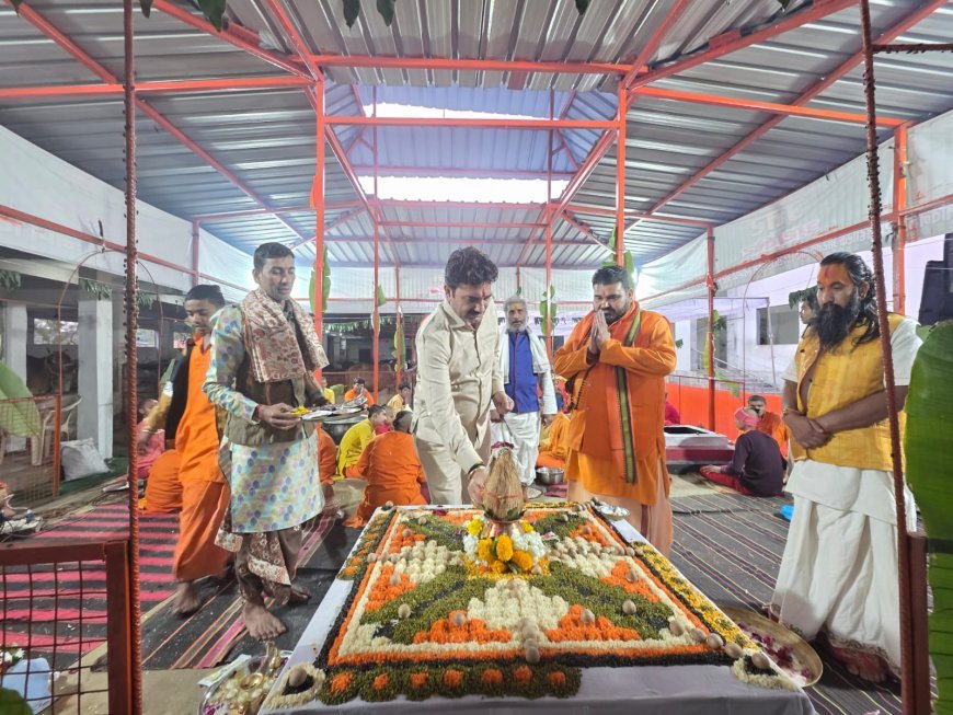 हंसदास मठ परिसर में पर लक्ष्मीनारायण महायज्ञ 