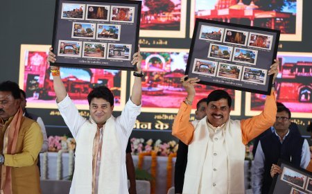 *जब डाकिया चलता है तो देश चलता है:सिंधिया*