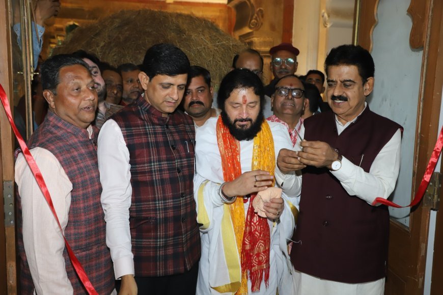 जनजातीय रंग, सुर और स्वाद से सराबोर हुआ गांधी हॉल परिसर