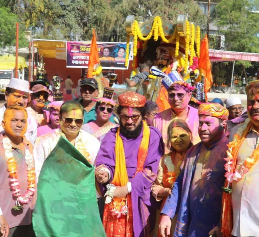 अग्रवाल समाज की नंबर वन पारिवारिक फाग यात्रा संस्था अग्रमंच द्वारा