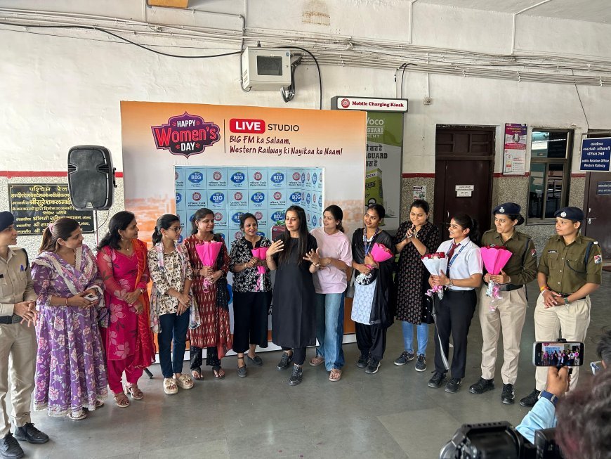 पश्चिम रेलवे  रतलाम मंडल ने महिला कर्मियों का सम्मान कर मनाया महिला दिवस*