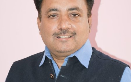 आलोक दुबे भाजपा के प्रदेश सहमीडिया प्रभारी नियुक्त  -  भाजपा नेताओं ने नियुक्ति पर दी बधाई