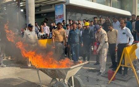 संभावित अग्निदुर्घटनाओं की रोकथाम एवं प्रभावी नियंत्रण हेतु दी जानकारी