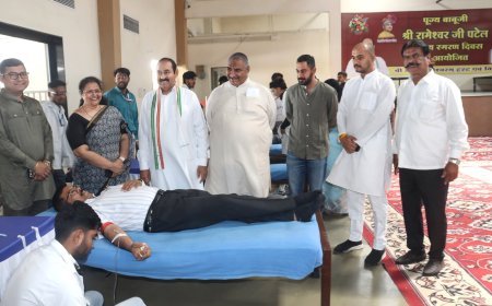 *पूर्व मंत्री दिवंगत रामेश्वर जी पटेल "बाबूजी" की पुण्यतिथि पर विशाल रक्तदान शिविर संपन्न* 