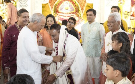 खाटू श्याम भजन संध्या में सजाया बाबा का मनोहारी दरबार, नाचते रहे सैकड़ों श्रद्धालु