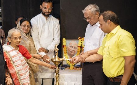 पूर्व सांसद स्व. प्यारेलाल खण्डेलवाल की जयंती पर संगीतमय प्रस्तुति के साथ डॉ भीमराव अंबेडकर पर हुआ