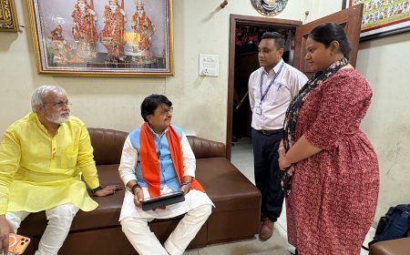 मंत्री कैलाश विजयवर्गीय ने भरा स्वगणना का फार्म