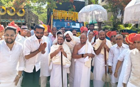 इंदौर में गच्छाधिपति आचार्य श्री हितेशचन्द्रसूरीश्वरजी म.सा. आदि ठाणा का भव्य मंगल प्रवेश,