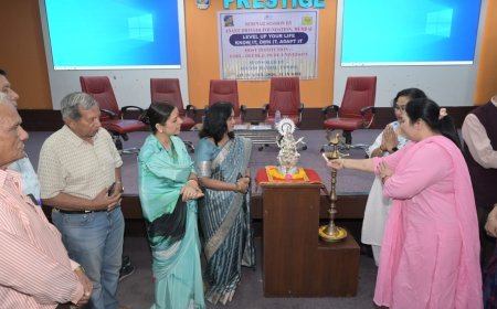 विधार्थियों को रील और रीयल लाइफ का अंतर समझना होगा*