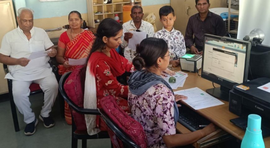 इंदौर डाक परिक्षेत्र के 17 जिलो मे विशेष आधार केंप का आयोजन किया