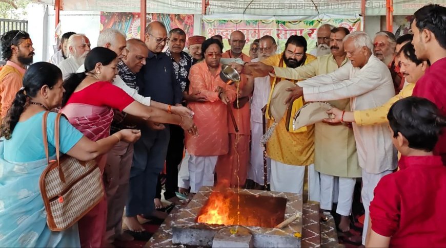 सनातन संस्कृति संस्थान एवं श्रद्धा सुमन सेवा समिति ने किया हंसदास मठ पर आयोजन – सैकड़ों लोग हुए शामिल