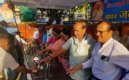 आचार्य सुधांशु महाराज के 71 वें जन्मोत्सव पर शुद्ध शरबत का वितरण